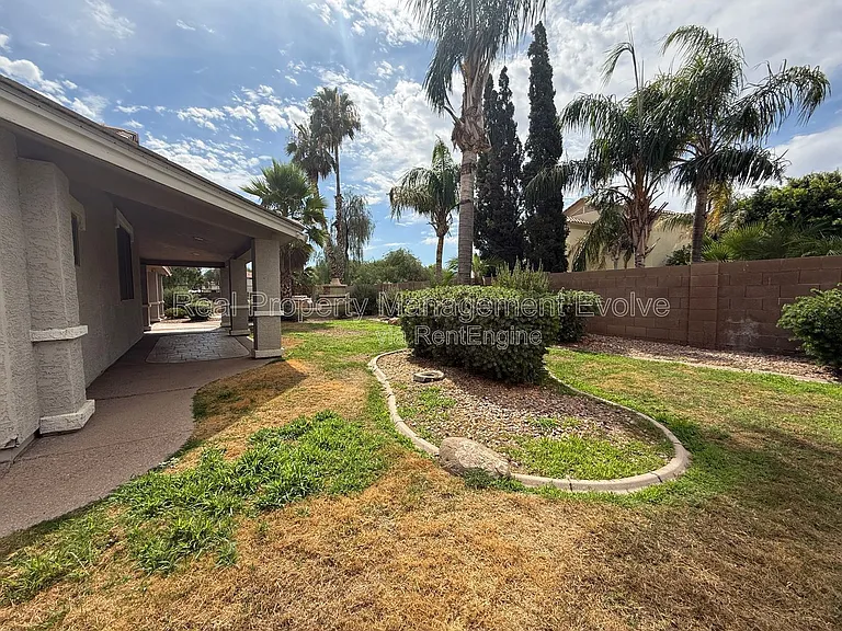 4381 E Sundance Ct — Photo 37
