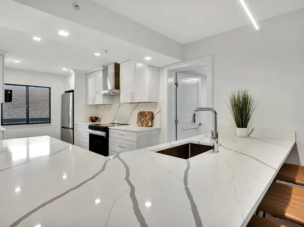 501 Seafarer Circle #204, Jupiter, FL 33477