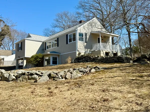 18 Deacon Hill Road, Stamford, CT 06905