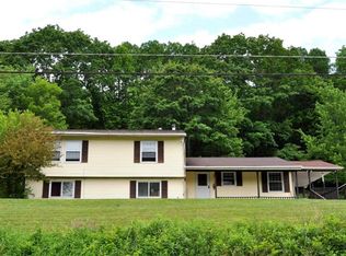 2585 Cobham Park Rd, Warren, PA 16365