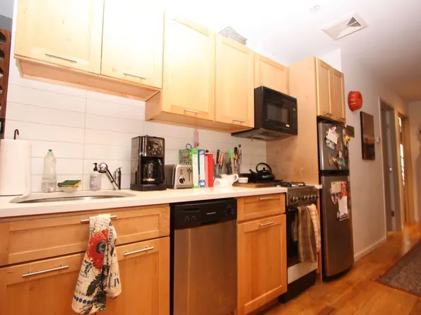 464 Greene Avenue image 7 of 11