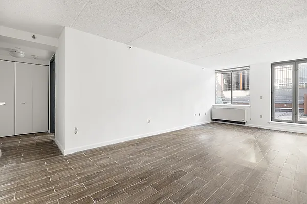 Rented by Compass | media 19