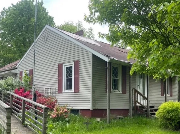 88 Fetsko Rd, West Middlesex, PA 16159