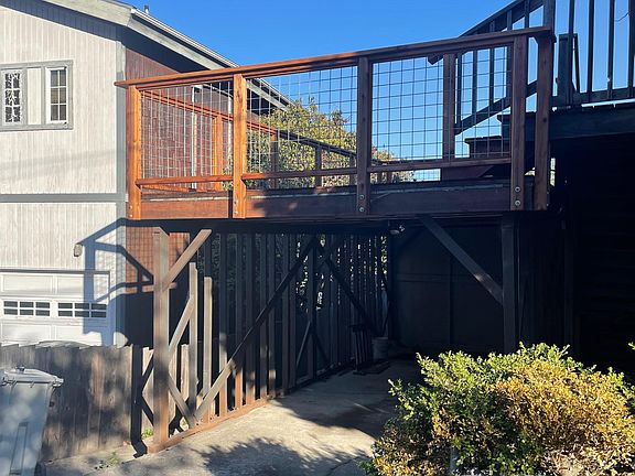 2nd image of 129 Solano St