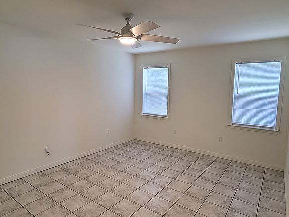 5th image of 9090 Bay Pines Rd