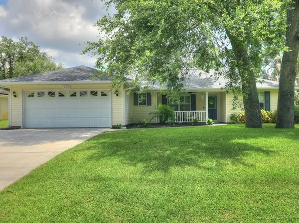 755 Rolling Hill Dr, Sebastian, FL 32958