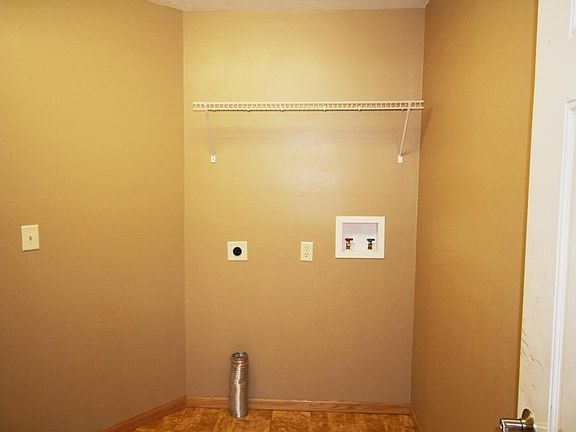 5th image of 2329 Quail Run Ave