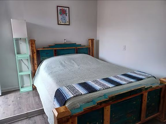 2nd image of 1524 High St NE #1