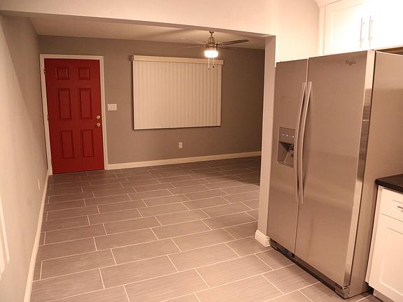 3rd image of 518 S 11th St