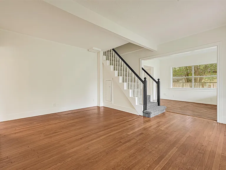 7017 Schley St — Photo 3