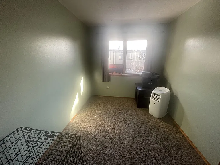 1612 W Olive St #11 — Photo 14