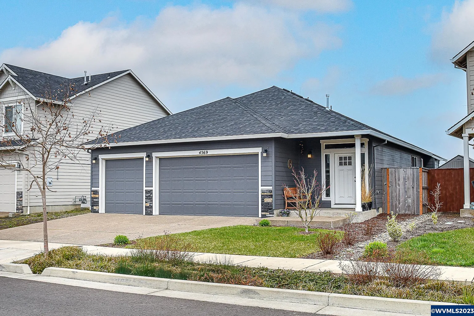 4569 Sagecrest Dr NE photo 1