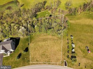 25 S Orchard View Dr, Hanover, PA 17331