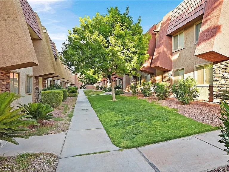 5493 Indian River Dr #376 — Photo 2
