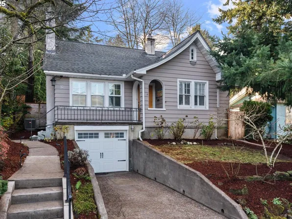 27 SE Gilham Ave, Portland, OR 97215