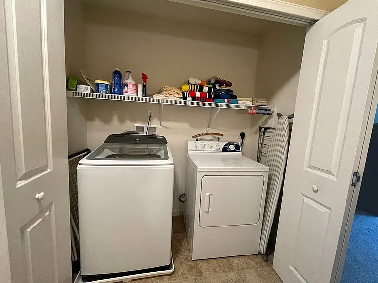 615 Keswick Ct — Photo 23