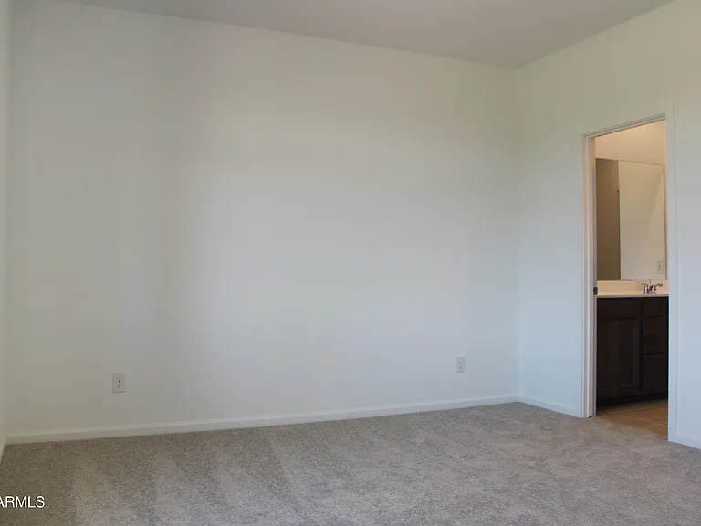 9833 W Monterey Way — Photo 15
