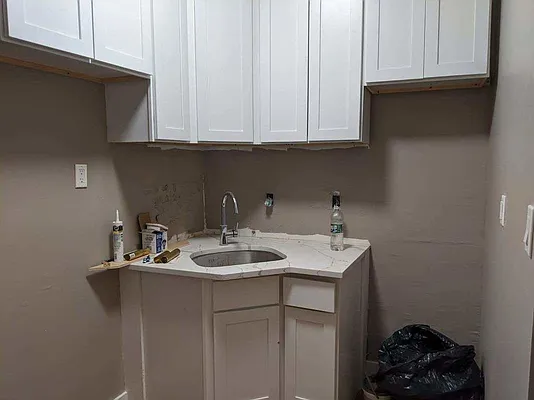 Rented by Premier Metro Realty Corp | media 41