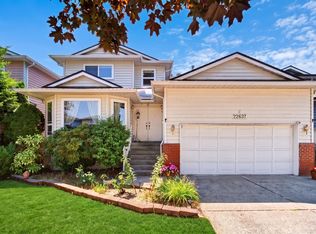 22637 Fraserbank Cres, Richmond, BC V6V 2L8
