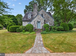 624 E Cherry St, Palmyra, PA 17078