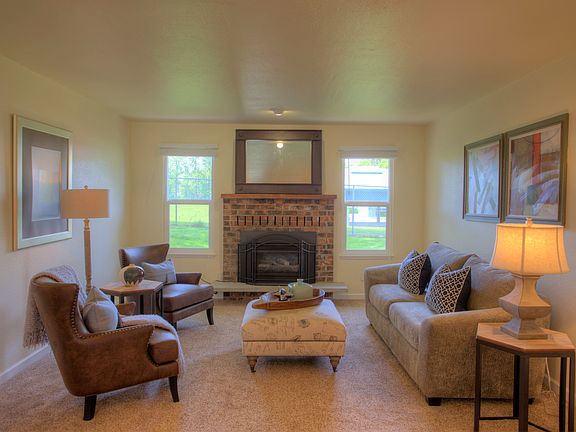3rd image of 26101 Woodland Way S