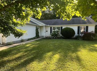 247 Root Rd, Lorain, OH 44052