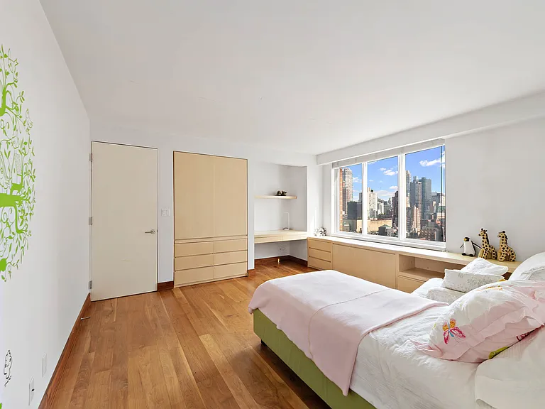 420 E 58th St #23BC — Photo 10
