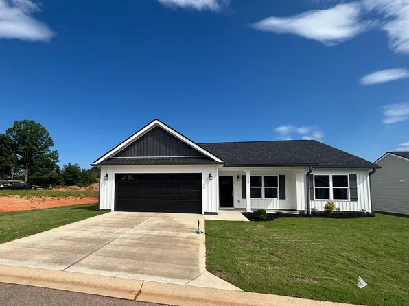 112 Brently Dr, Chesnee, SC 29323