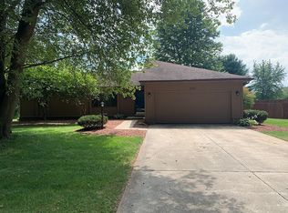4095 E Woodland Ct, Leesburg, IN