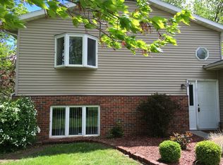 3633 W Richwoods Blvd APT B, Peoria, IL