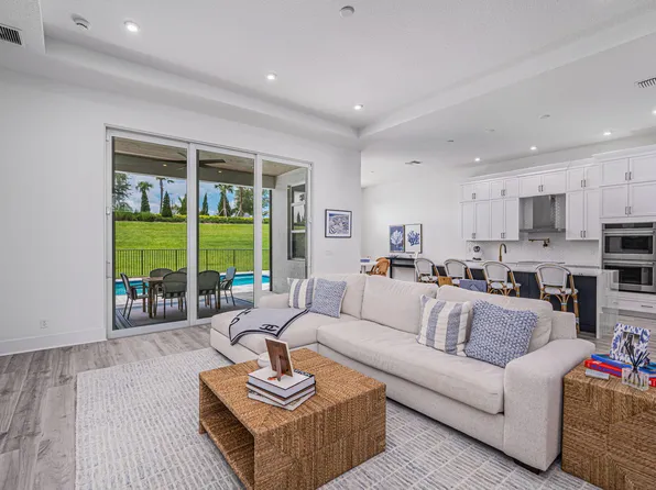 9210 SW Arco Way, Port St Lucie, FL 34987