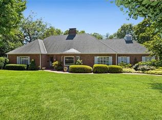 6500 Aberdeen Rd, Mission Hills, KS 66208