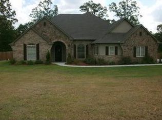 225 Kayla Ln, Longview, TX 75602