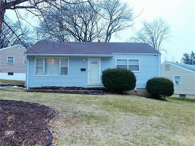 1st image of 200 Meadowcrest Dr