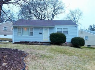 200 Meadowcrest Dr, Saint Louis, MO