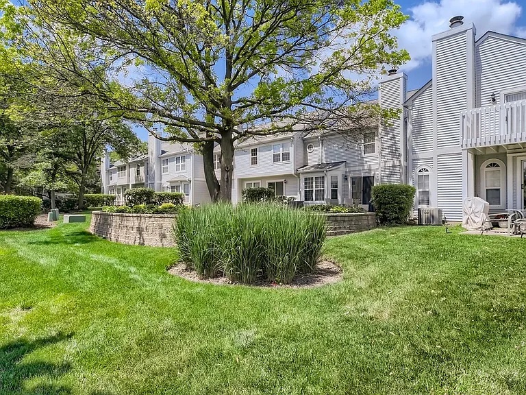 4793 Amber Cir — Photo 29