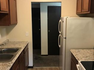5470 Beechmont Ave #E04, Cincinnati, OH