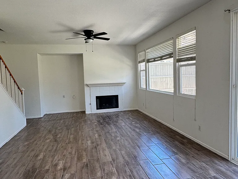 973 Yosemite Dr — Photo 27