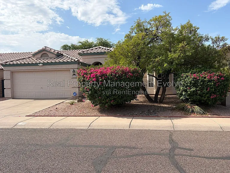 2227 E Edna Ave — Photo 3