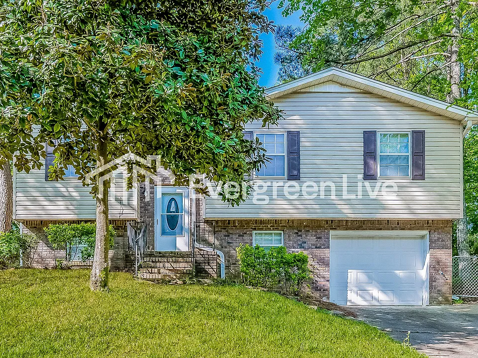 2525 Carmel Rd