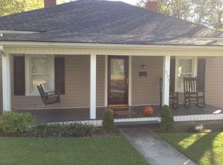 337 Hay St, Mount Airy, NC 27030