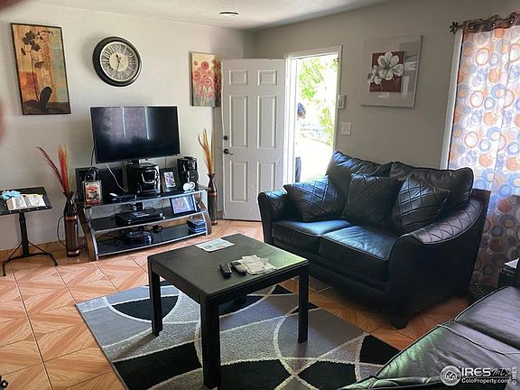 4th image of 136 N 25th Ave