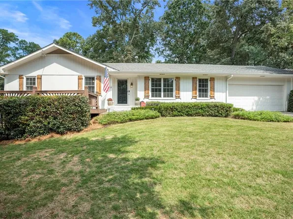220 Alpine Dr, Roswell, GA 30075