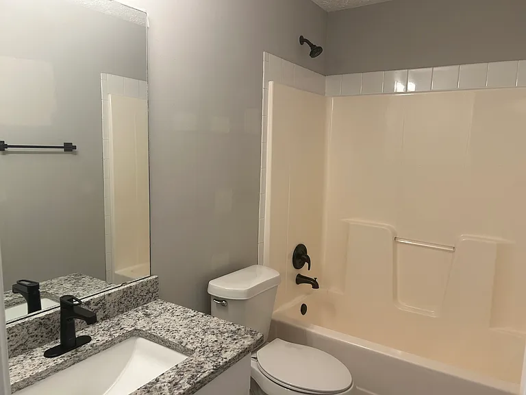 7001 Hunter Hill Ct — Photo 9