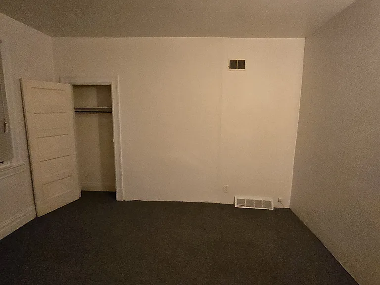 2841 Centre Ave #7 — Photo 6
