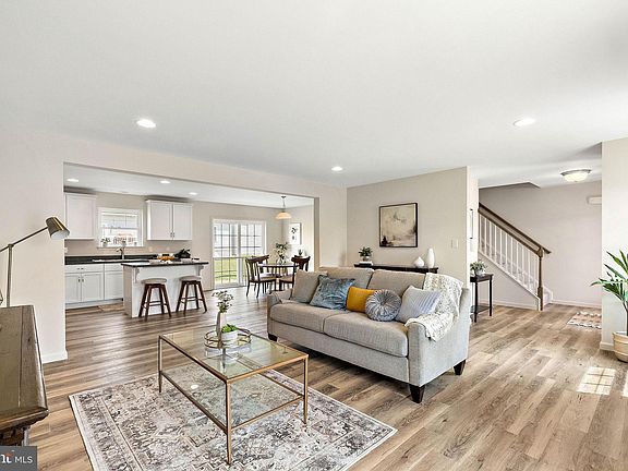 5th image of 213 Flintwood Dr Lot 76