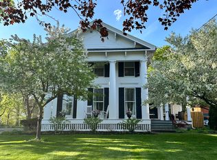 301 E Genesee St APT 4, Fayetteville, NY 13066