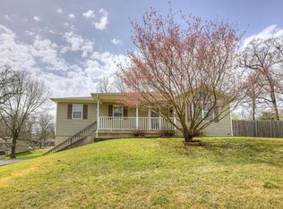 1728 Fawn Dr, Neosho, MO 64850
