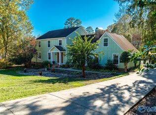 240 Winn Haven Cir, Scottsboro, AL 35769