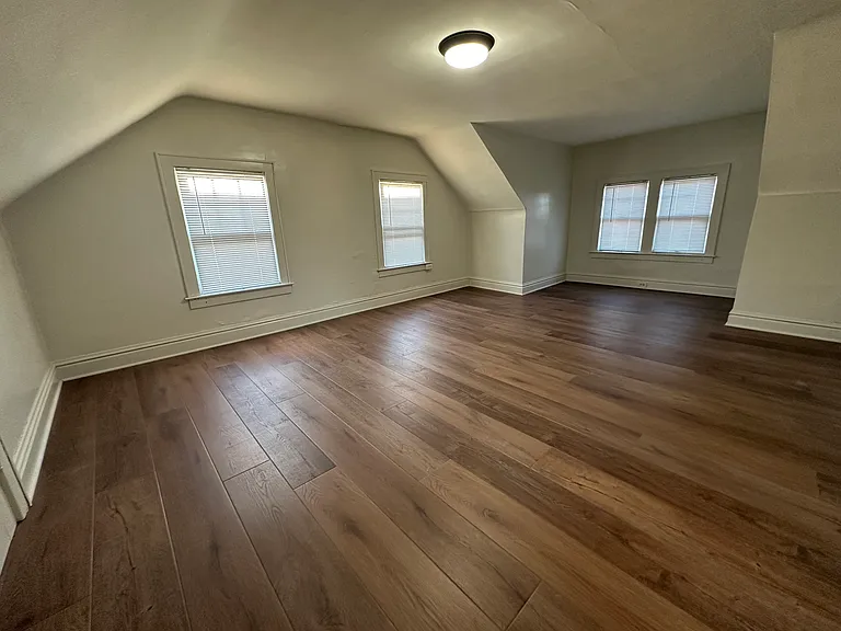623 Jefferson Ave #6 — Photo 6